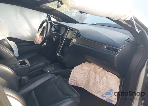 2017 Tesla Model X 100D/75D/90D из США, поврежденный, VIN 5YJXCBE21HF065481